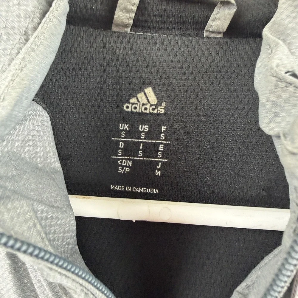 Adidas Jacket Mens Small Gray Hooded Colorblock Windbreaker Running Zip Athletic